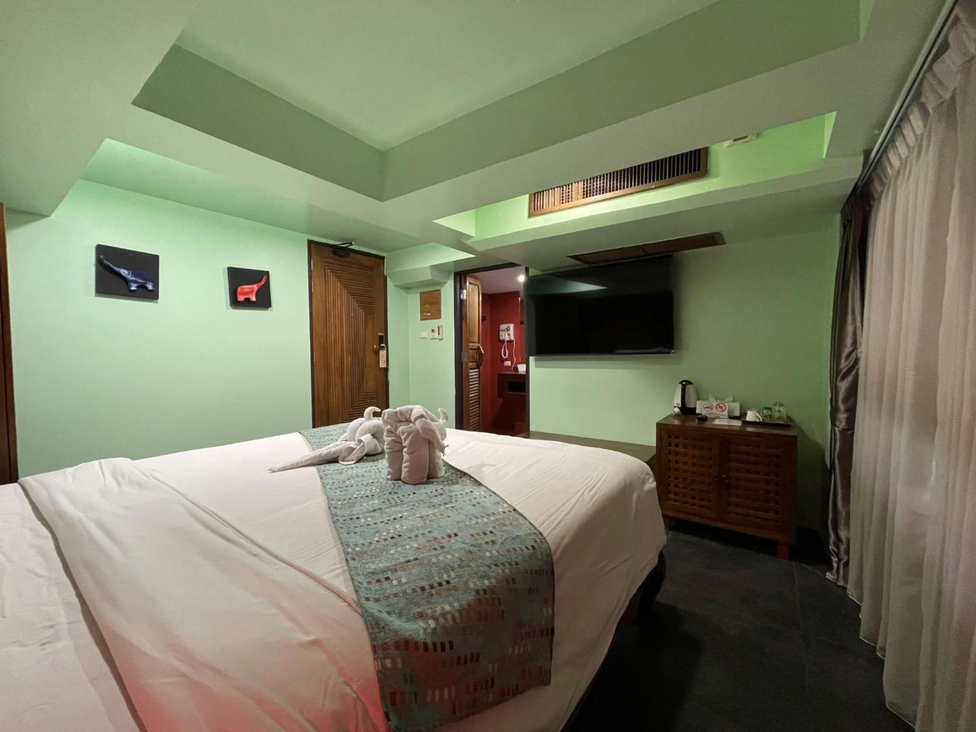 The Guest Arak Boutique Hotel Chiang Mai Exterior photo