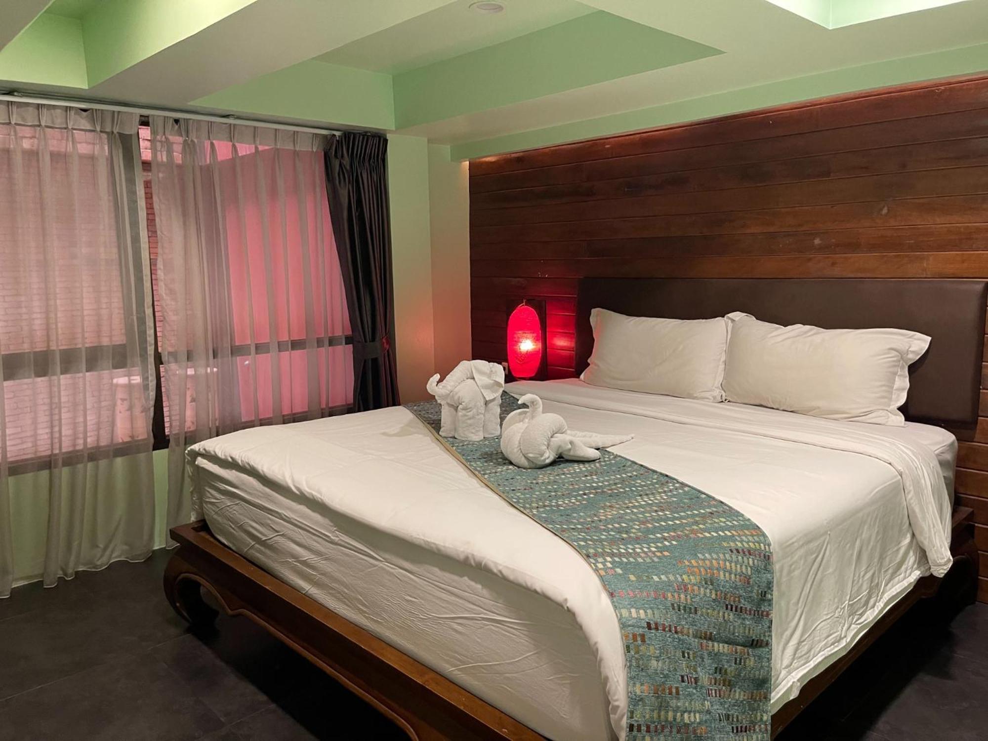 The Guest Arak Boutique Hotel Chiang Mai Exterior photo
